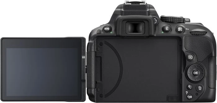 Nikon D5300 schwarz mit Objektiv AF-S DX 18-140mm 3.5-5.6 G ED VR