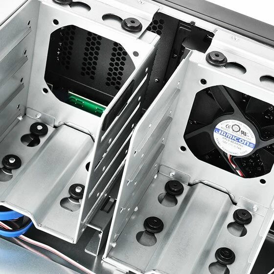 SilverStone RM400, Rackmount Storage, schwarz/grau, 4HE, ATX