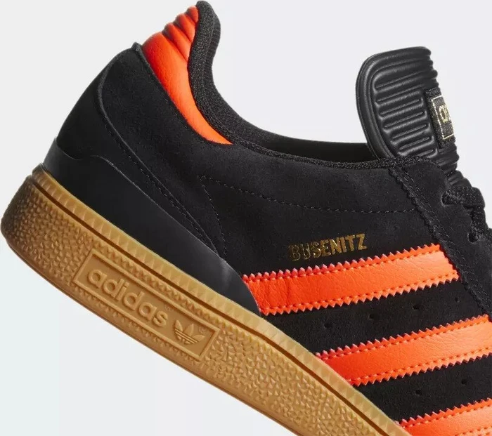 adidas Busenitz core black/solar red/gum (Herren)