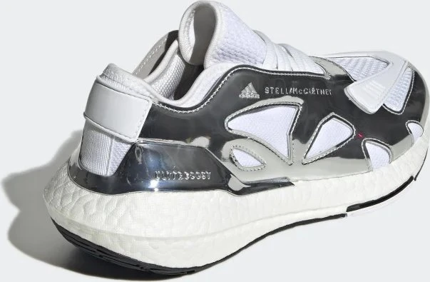 adidas Ultraboost 22 silver metallic/cloud white/core black (Damen)