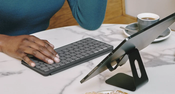 Logitech Keys-To-Go 2, Grafit, Bluetooth, DE