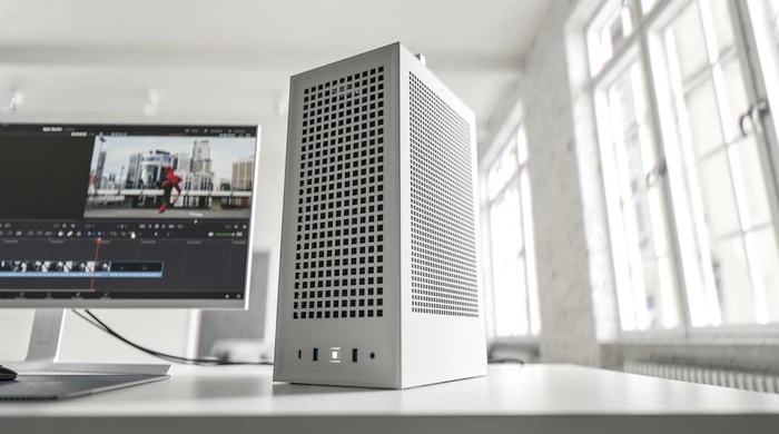 Hyte Revolt 3, weiß, Mini-ITX, 700W SFX
