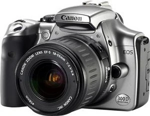 Canon EOS 300D schwarz mit Objektiv Fremdhersteller