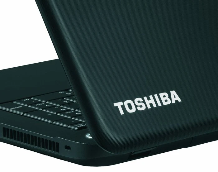 Toshiba Satellite C70-A-10U, schwarz, Pentium 2020M, 8GB RAM, 750GB HDD, DE