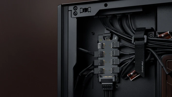 Antec Flux Pro Noctua Edition, schwarz/braun, Glasfenster