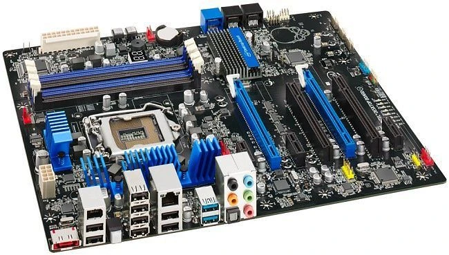 Intel DP67BG [B3] (Intel 1155)