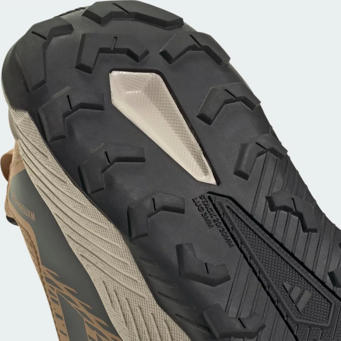 adidas Terrex Tracefinder 2 Climaproof cardboard/core black/bronze strata (Herren)