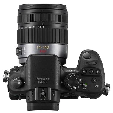Panasonic Lumix DMC-GH3 mit Objektiv Lumix G Vario HD 14-140mm 4.0-5.8 OIS