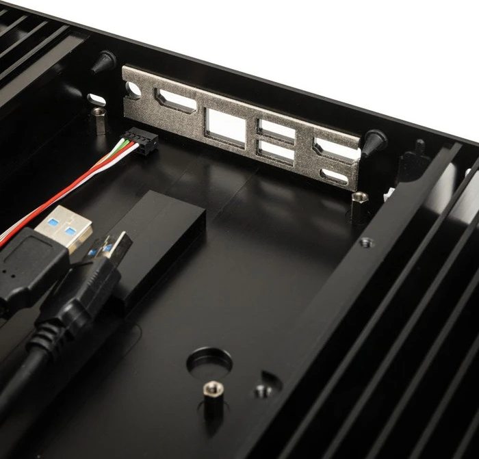 Akasa Plato PX, OEM
