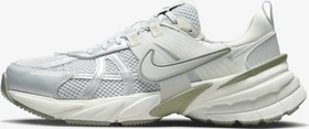 Nike V2K Run photon dust/summit white/light army/light silver