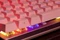 Glorious GMMK 2 Compact, 65%, rosa, LEDs RGB, Glorious Fox Linear, USB, UK Vorschaubild