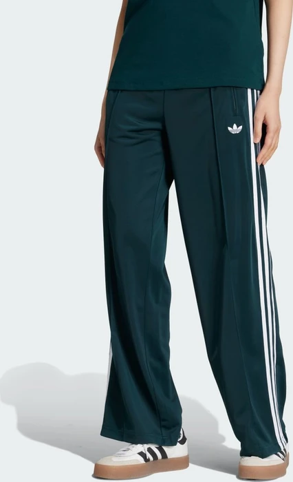adidas Classic Firebird Loose Trainingshose lang aurora ivy/white (Damen)