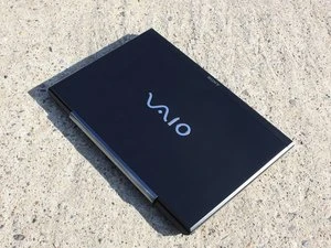 Sony Vaio VPC-SE1E1E/S, silber, Core i5-2430M, 4GB RAM, 500GB HDD, Radeon HD 6630M, DE