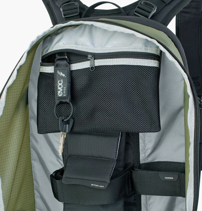 Evoc FR Tour E-Ride 30 dark olive/black
