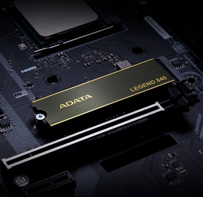 ADATA LEGEND 840 512GB, M.2 2280 / M-Key / PCIe 4.0 x4, Kühlkörper