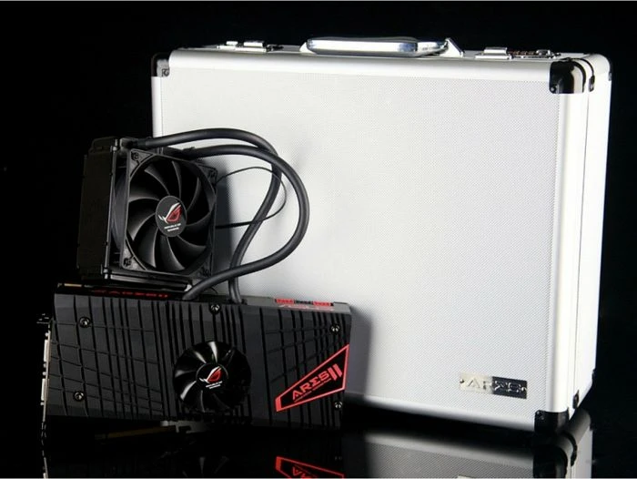 ASUS ROG Ares Radeon HD 7990 [Tahiti XT], ARES2-6GD5, 2x 3GB GDDR5, 2x DVI, 4x DP