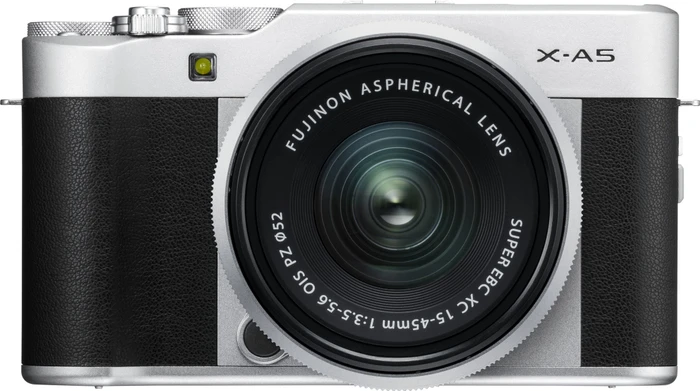 Fujifilm X-A3 silber mit Objektiv Fujinon XC 15-45mm 3.5-5.6 OIS PZ