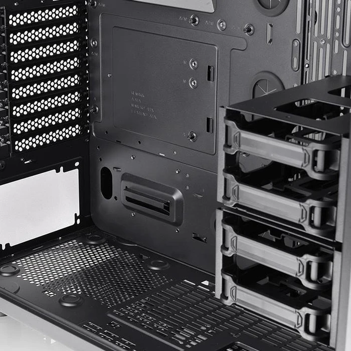 Thermaltake Level 20 GT ARGB, schwarz/silber, Glasfenster