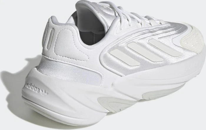 adidas Ozelia cloud white/crystal white (Damen)