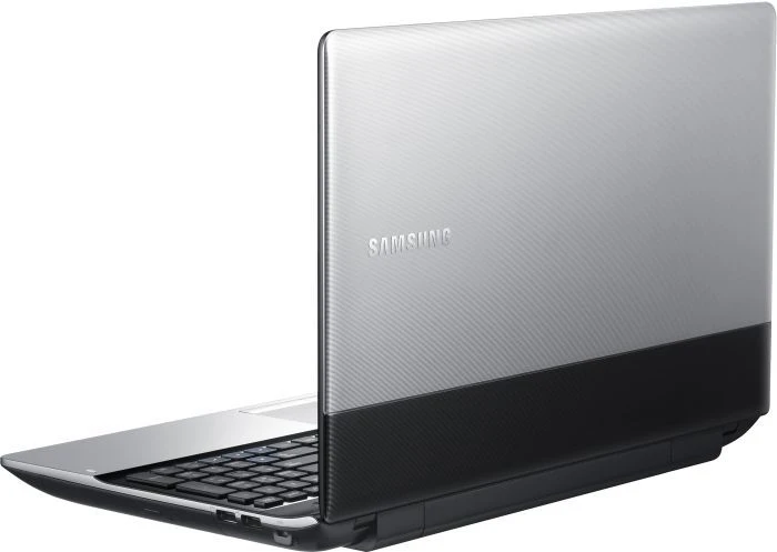 Samsung 300E5A, Core i5-2450M, 8GB RAM, 750GB HDD, GeForce GT 520MX, DE