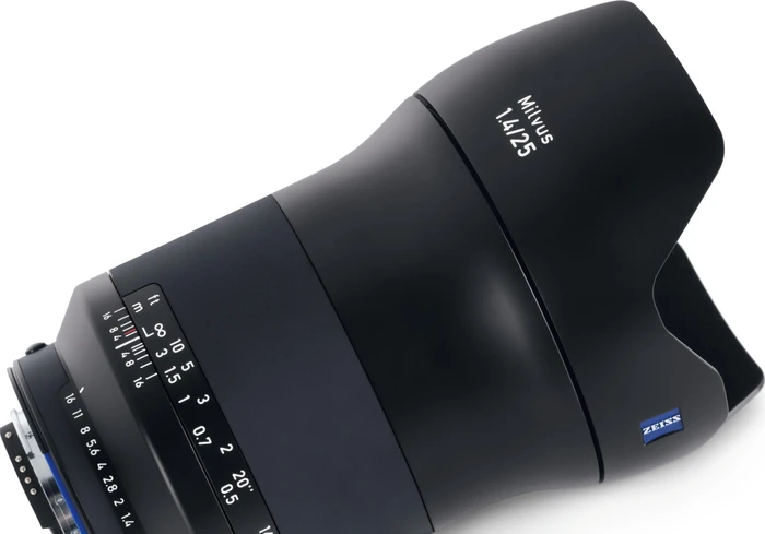 Zeiss ZF.2 Milvus 25mm 1.4 für Nikon F