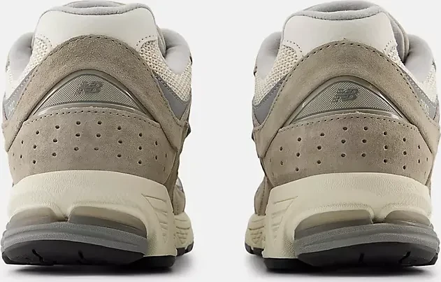 New Balance 2002R arid stone/linen