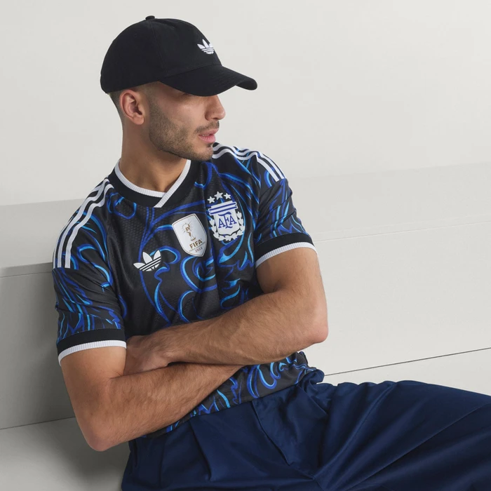 adidas FIFA WM 2026 Argentinien Authentic Auswärtstrikot black/lucid blue/blue burst (Herren)