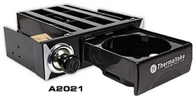 Thermaltake Xray 5.25" Getränkehalter, Multifunktionspanel
