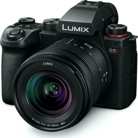 Panasonic Lumix DC-S5II mit Objektiv Lumix S 20-60mm 3.5-5.6