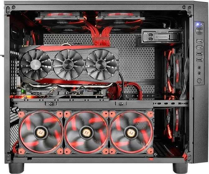 Thermaltake Core X5, Acrylfenster