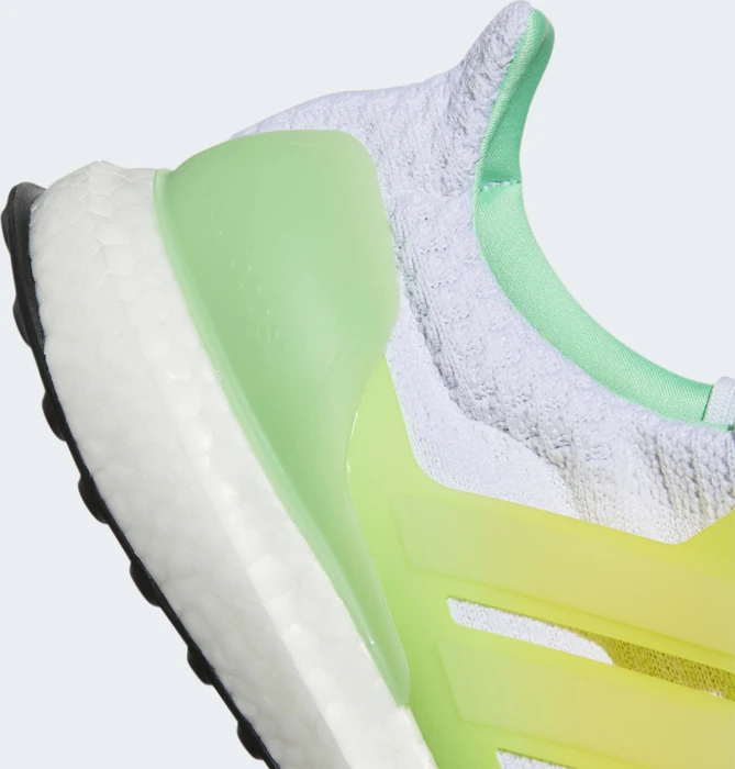 adidas Ultraboost DNA 5.0 cloud white/beam green (Herren)