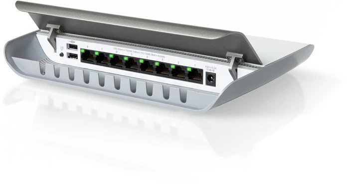 Netgear GS908E Desktop Gigabit Smart Switch, 8x RJ-45