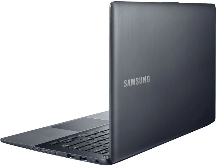 Samsung ATIV Book 7 - 730U3E, schwarz, Core i7-3537U, 4GB RAM, 256GB SSD, Radeon HD 8570M, DE