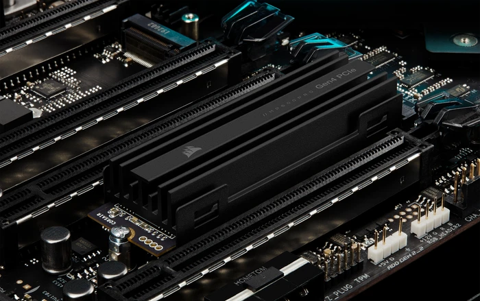 Corsair Force Series MP600 Pro 1TB, M.2 2280 / M-Key / PCIe 4.0 x4, Kühlkörper