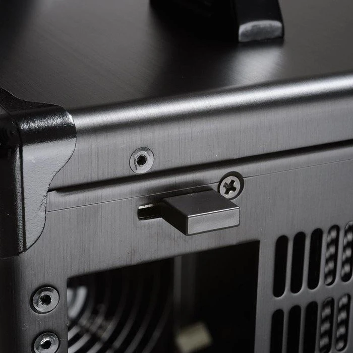 Lian Li PC-TU100B schwarz, Mini-ITX