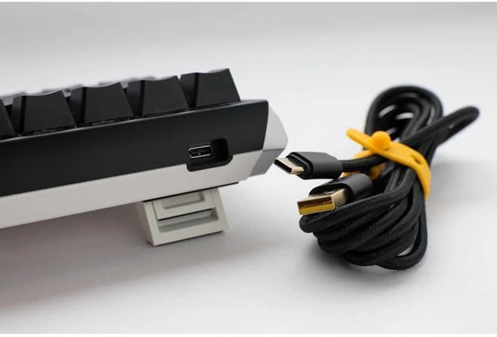 Ducky One 3 Mini PBT, LEDs RGB, Classic Black, MX RGB BROWN, USB, ES