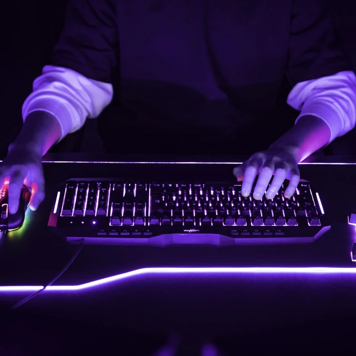 Hama uRage Exodus 700 Semi-Mechanical Gaming Keyboard, LEDs RGB, USB, DE