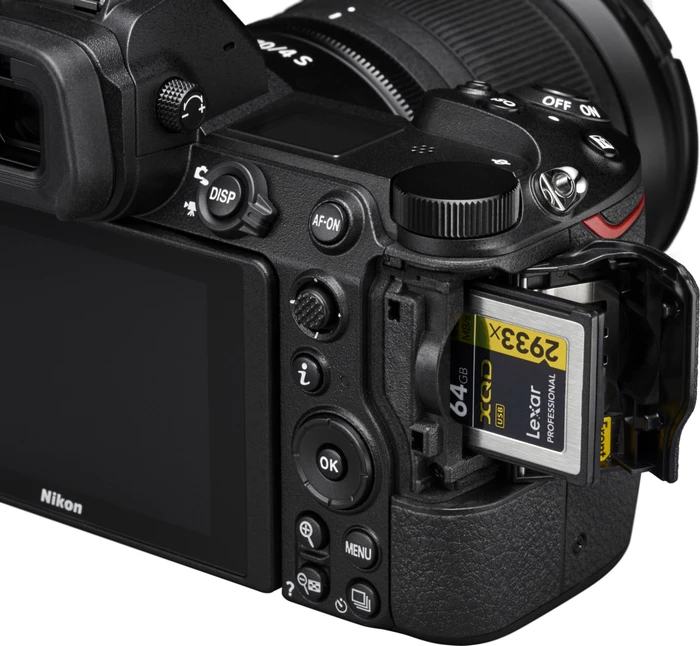 Nikon Z 7 Body mit Bajonettadapter FTZ