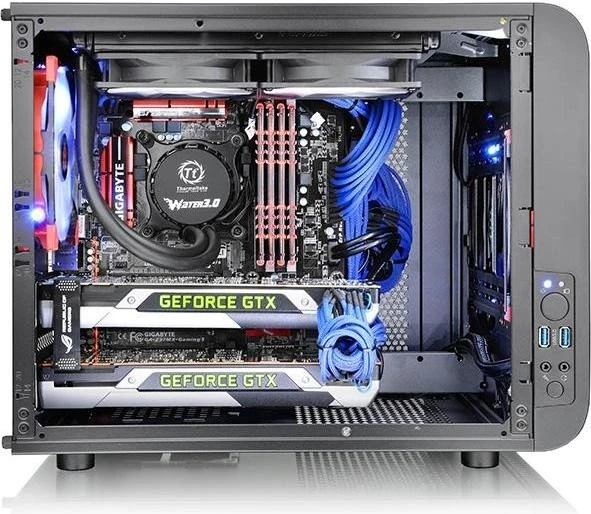 Thermaltake Core V21, Acrylfenster