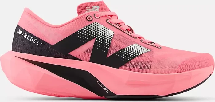 New Balance FuelCell Rebel v4 ultra pink/black/white (Damen)