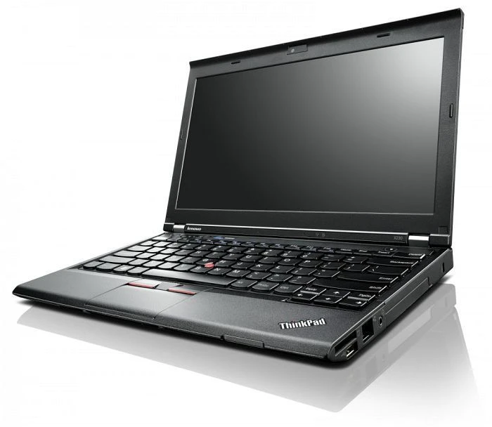Lenovo ThinkPad X230, Core i5-3230M, 4GB RAM, 500GB HDD, DE