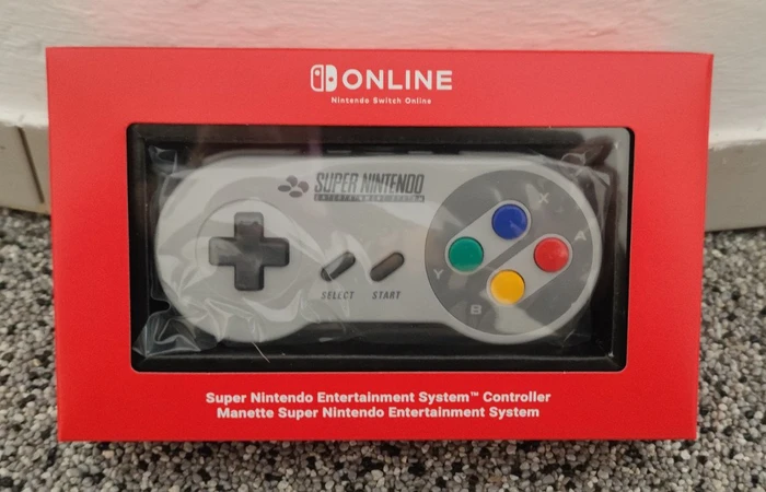 Nintendo SNES Controller (Switch)