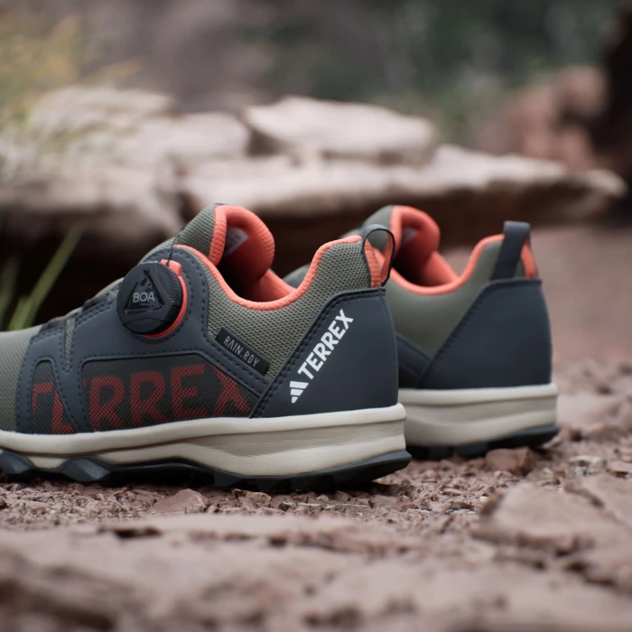 adidas Terrex Agravic BOA Rain.RDY olive strata/semi impact orange/wonder beige (Junior)