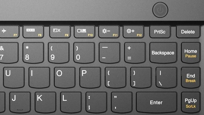 Lenovo E31-80, Core i5-6200U, 8GB RAM, 500GB HDD, DE