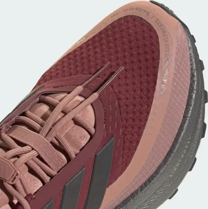 adidas Ultraboost shadow red/core black/carbon (Damen)