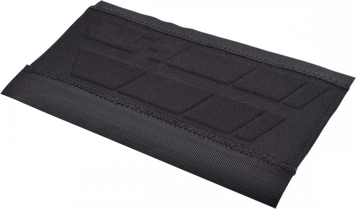 Cube Neopren Kettenstrebenschutz schwarz