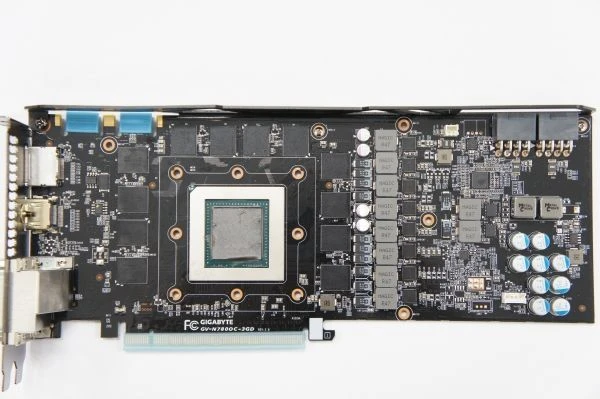 Alphacool NexXxoS GPX GTX 780 M02 mit Backplate