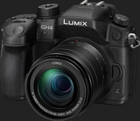 Panasonic Lumix DMC-GH4 mit Objektiv Lumix G Vario 12-60mm 3.5-5.6 ASPH Power OIS