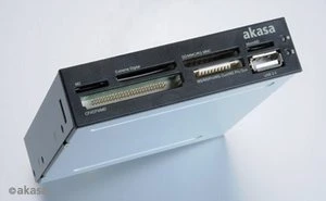 Akasa Internal Multi-Slot-Cardreader, USB 2.0 9-Pin Stecksockel [Stecker]