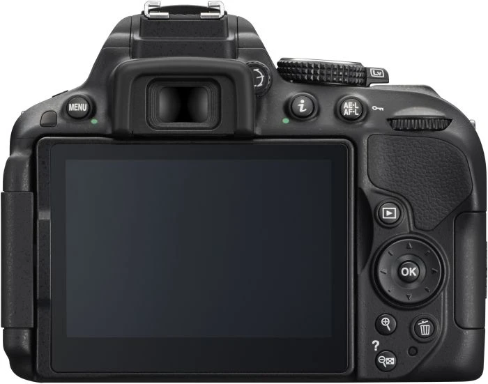 Nikon D5300 schwarz mit Objektiv Fremdhersteller